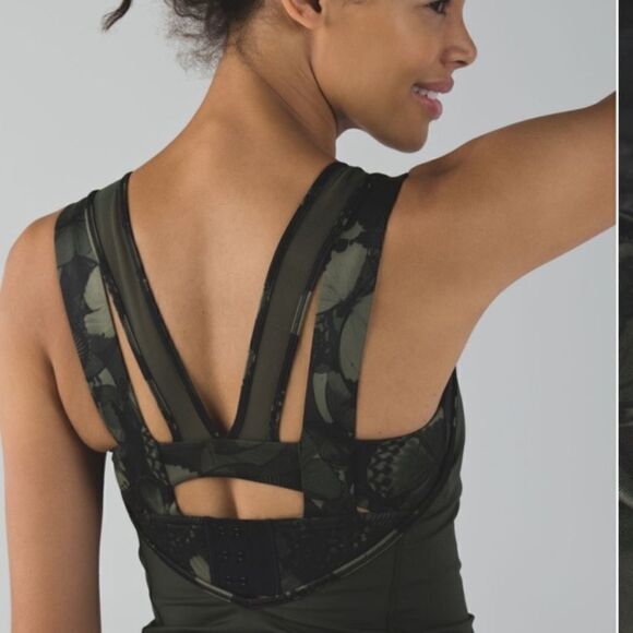 Lululemon Super Sport Tank Gator Green size 4 - Picture 3 of 8